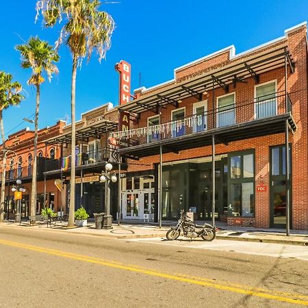 Frontdesk 1910 E 7Th Ave Apts Historic Ybor Tampa Lägenhet Exteriör bild